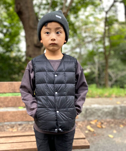 TAION（タイオン）の「◇【WEB限定】【TAION/タイオン】キッズ Vネックインナーダウンベスト（ダウンベスト・キッズ・ブラック/ベージュ/ミント/ラベンダー・110/120/140/130）」の18枚目の写真