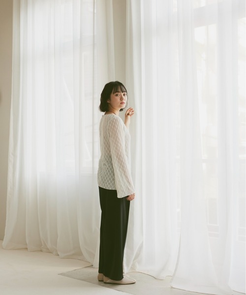 moi tytto（モイテュット）の「ニュアンスシアートップス（Tシャツ/カットソー・レディース・ベージュ/ホワイト/ブラウン・FREE）」の5枚目の写真