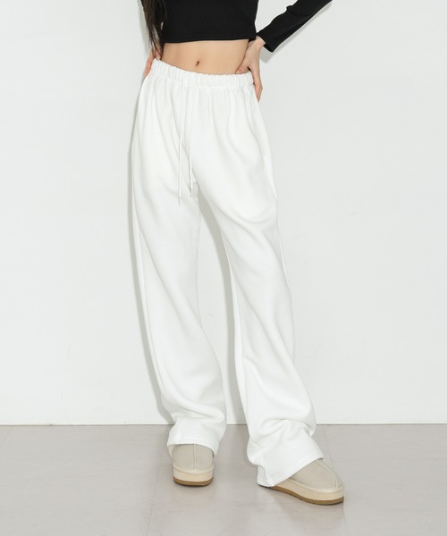 FOLLOWIN（フォロウィン）の「【UNISEX】起毛ワイドウエストゴムコットンパンツ（その他パンツ・レディース・オートミール/グリーン/レッド/ライトグレー/ブラウン/ブラック/アイボリー/グレー・FREE）」の15枚目の写真