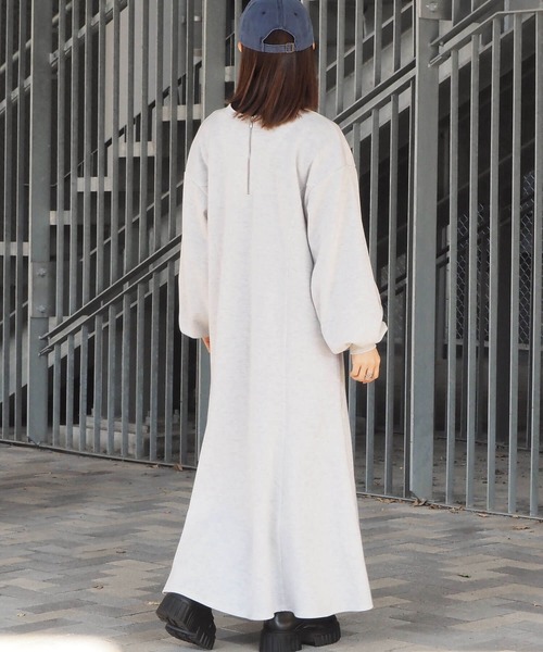 tiptop(ティップトップ)の「【ZOZO限定アイテム】ハーフジップ2wayマーメイドワンピース(ワンピース・レディース・ブラック/グレー/ネイビー/チャコールグレー/ブラック系その他/グレー系その他・FREE/L)」の18枚目の写真