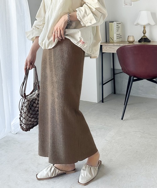 classicalelf（クラシカルエルフ）の「美脚見せ。大人ナチュラル Iラインスカート（スカート・レディース・モカ/ブラック/アイボリー・LARGE/MEDIUM/SMALL/X-LARGE）」の3枚目の写真