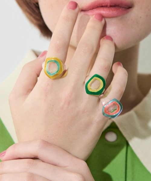 MERLOT(メルロー)の「クリアカラーリング(リング・レディース・ブルー/イエロー/グリーン・FREE)」の4枚目の写真