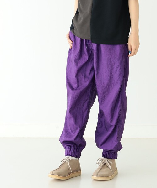 BEAMS BOY（ビームスボーイ）の「BEAMS BOY / ナイロンタフタ スポーツパンツ 23SS（その他パンツ・レディース・グレー系その他/グリーン/パープル・ONE SIZE）」の16枚目の写真