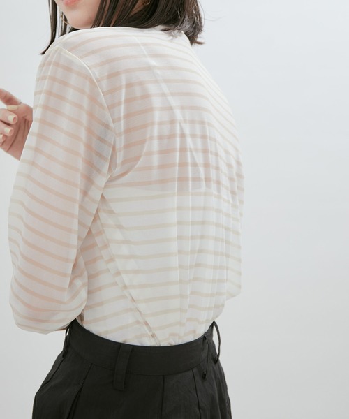 SALON adam et rope'（サロン アダム エ ロペ）の「【WEB限定】シアークルーネックロングTシャツ / 無地・ボーダー（Tシャツ/カットソー・レディース・ホワイト/ピンク/イエロー/ベージュ系その他/ブラック系その他2・FREE）」の10枚目の写真