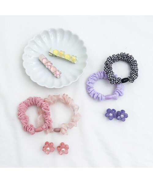 apres les cours（アプレレクール）の「ハート・お花モチーフヘアクリップ（バレッタ/ヘアクリップ・キッズ・ピンク/ラベンダー/イエロー/サックスブルー・FREE）」の5枚目の写真