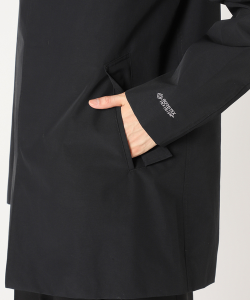 +phenix(プラスフェニックス)の「【+phenix / プラスフェニックス】別注 GORE-TEX ステンカラーコート(ステンカラーコート・メンズ・ブラック/レッド・MEDIUM/SMALL/LARGE)」の12枚目の写真
