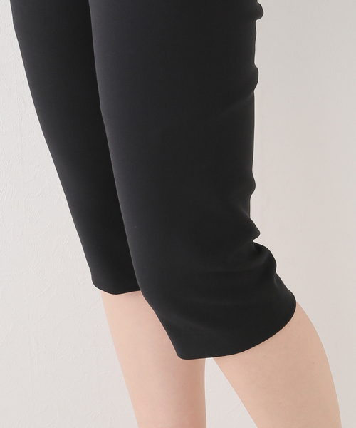 Noble（ノーブル）の「ストレッチカルゼスキニーカプリパンツ（その他パンツ・レディース・ブラック・FREE）」の2枚目の写真
