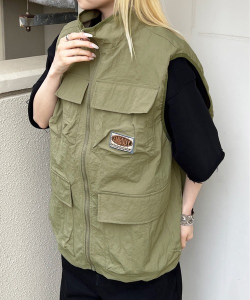 ナイロンポケットベスト　/ ベージュ ナイロンポケットベスト / ベージュ