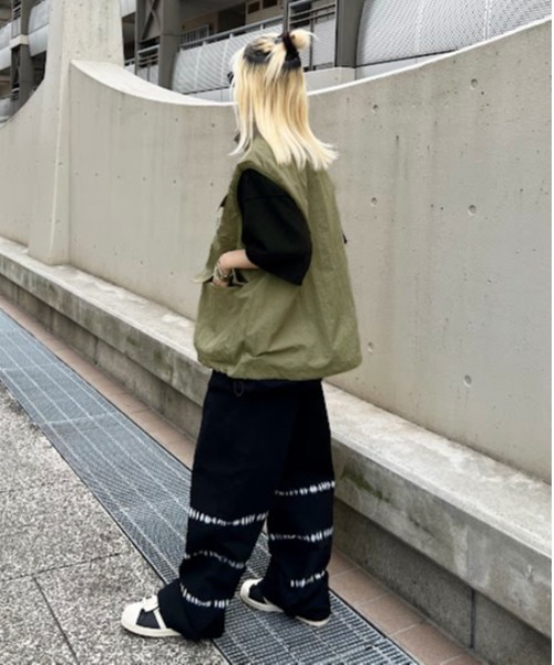 sedacle（セダクル）の「ユーティリティポケットナイロンベスト（ベスト・メンズ・ブラック/カーキ/ベージュ・MEDIUM/LARGE）」の21枚目の写真