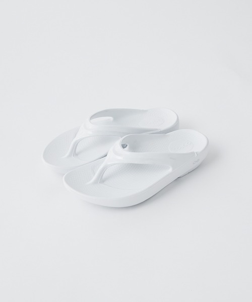 GALLARDAGALANTE（ガリャルダガランテ）の「【OOFOS】リカバリーサンダル/Oolala（サンダル・レディース・ホワイト・6/7/8）」の3枚目の写真