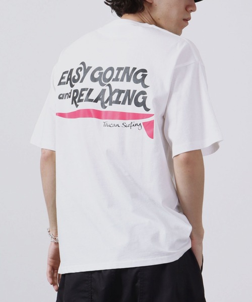 Toucan Surfing(トゥーカンサーフィン)の「Toucan Surfing 天竺 バックプリント ポケット付き 半袖Tシャツ(Tシャツ/カットソー・メンズ・ネイビー/グリーン/ホワイト/ブラック・M/L/LL)」の2枚目の写真