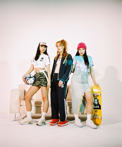 X-girl（エックスガール）の「WEリーグ|RETRO TRACK PANTS/レトロトラックパンツ（スポーツグッズ・レディース・ネイビー/ブラック・L/XL/M/S）」の14枚目の写真