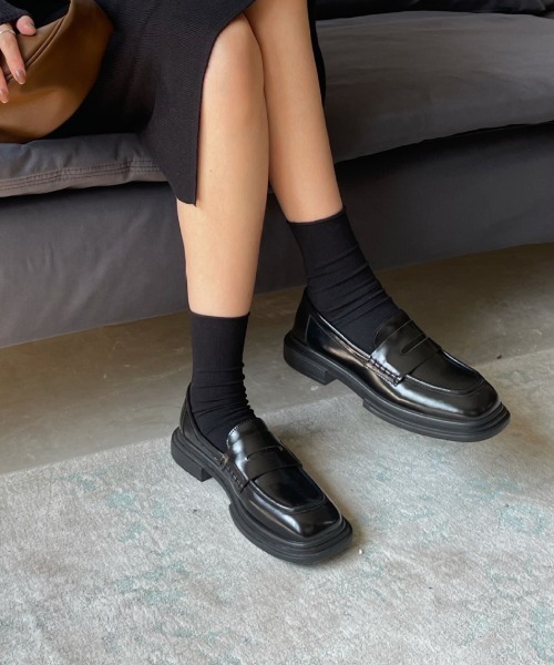 tukn.（トゥクン）の「【tukn.トゥクン】厚底 ローファー 厚底マニッシュシューズ 柔らかい履き心地（ローファー・レディース・ブラック/ブラウン・S/M/L）」の7枚目の写真