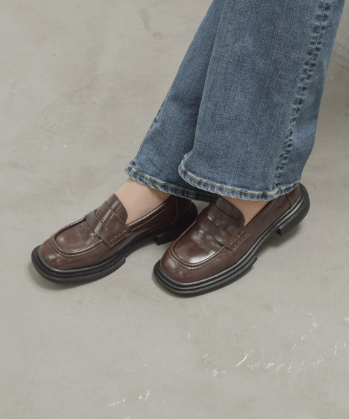 tukn.（トゥクン）の「【tukn.トゥクン】厚底 ローファー 厚底マニッシュシューズ 柔らかい履き心地（ローファー・レディース・ブラック/ブラウン・S/M/L）」の17枚目の写真