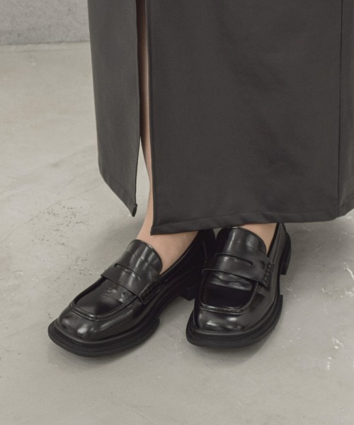 tukn.（トゥクン）の「【tukn.トゥクン】厚底 ローファー 厚底マニッシュシューズ 柔らかい履き心地（ローファー・レディース・ブラック/ブラウン・S/M/L）」の20枚目の写真