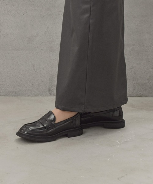 tukn.（トゥクン）の「【tukn.トゥクン】厚底 ローファー 厚底マニッシュシューズ 柔らかい履き心地（ローファー・レディース・ブラック/ブラウン・S/M/L）」の22枚目の写真