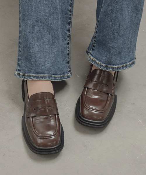 tukn.（トゥクン）の「【tukn.トゥクン】厚底 ローファー 厚底マニッシュシューズ 柔らかい履き心地（ローファー・レディース・ブラック/ブラウン・S/M/L）」の18枚目の写真