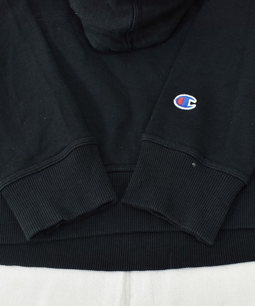 Champion（チャンピオン）の「【ヴィンテージ古着】Champion / チャンピオン ロゴ刺繍 スウェットパーカー（パーカー・メンズ・ブラック・LARGE）」の5枚目の写真