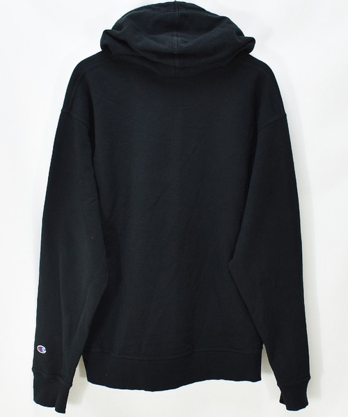 Champion（チャンピオン）の「【ヴィンテージ古着】Champion / チャンピオン ロゴ刺繍 スウェットパーカー（パーカー・メンズ・ブラック・LARGE）」の2枚目の写真
