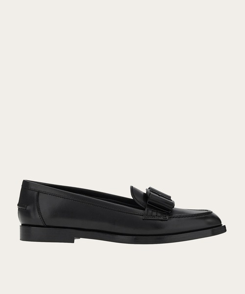 FERRAGAMO(フェラガモ)の「モカシン(モカシン/デッキシューズ・レディース・ブラック・6.5/6/5.5)」の1枚目の写真