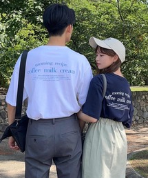 Isn't She?（イズントシー）の「[ SHIORI × Isn't She? ] 前後プリントユニセックスTシャツ（Tシャツ/カットソー）」