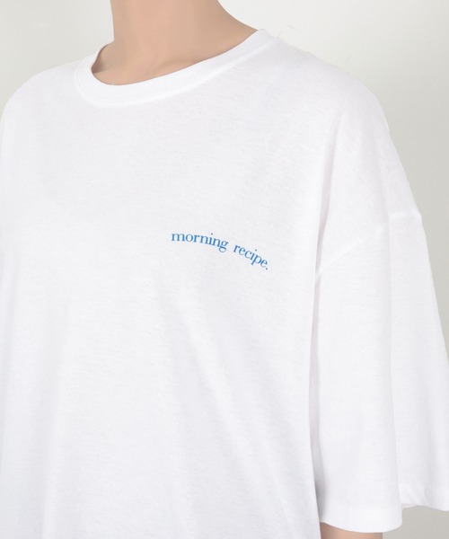 Isn't She?（イズントシー）の「[ SHIORI × Isn't She? ] 前後プリントユニセックスTシャツ（Tシャツ/カットソー・レディース・ピンク/ホワイト/ネイビー・M）」の15枚目の写真