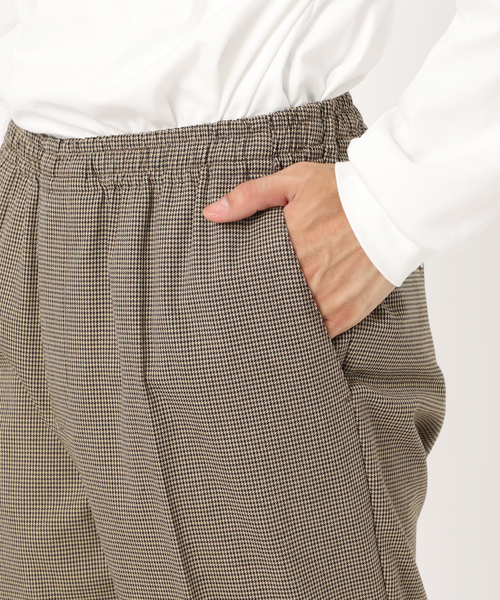 EDIFICE（エディフィス）の「RT T/R ガンクラブチェック イージーパンツ（スラックス・メンズ・ベージュ・SMALL/LARGE/MEDIUM）」の16枚目の写真