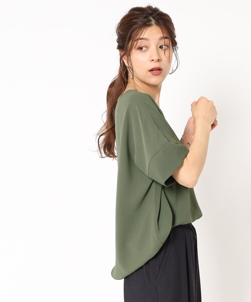 【接触冷感/イージーケア】さらさらぷるんワイドスリーブ裾ゴムブラウス