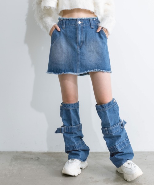 OLIVE des OLIVE（オリーブデオリーブ）の「フリンジデニムミニスカート　1032010140（デニムスカート・レディース・ブルー/ブラック/スミクロ/レオパード・FREE）」の5枚目の写真