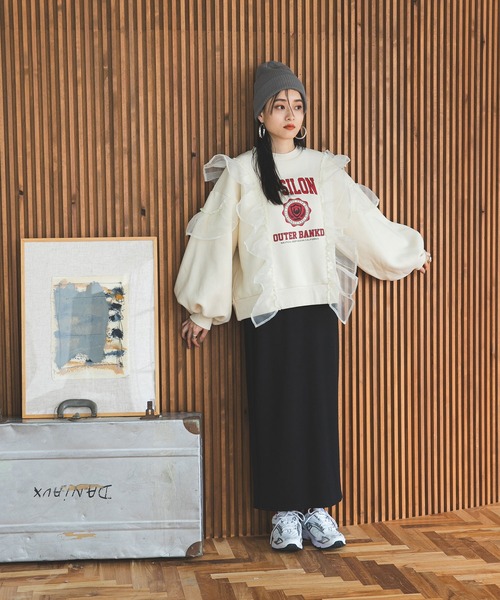 bohmal(ボマール)の「異素材フリル裏起毛スウェット(スウェット・レディース・アイボリー/ブラック・FREE)」の7枚目の写真