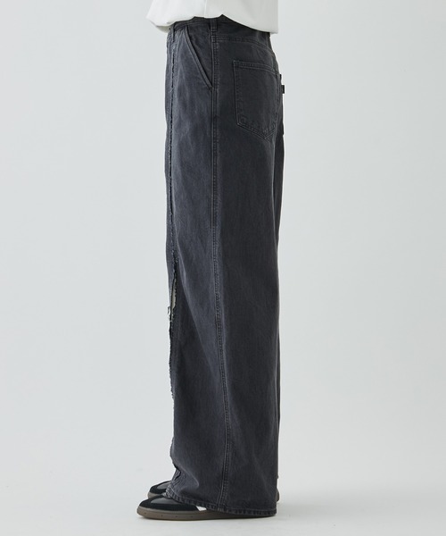 Jieda（ジエダ）の「CUTTING WIDE DENIM（デニムパンツ）」 - WEAR
