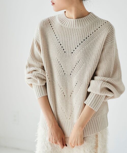 le.coeur blanc(ルクールブラン)の「アイレットラメニットプルオーバー(ニット/セーター・レディース・グレー/アイボリー・38)」の11枚目の写真