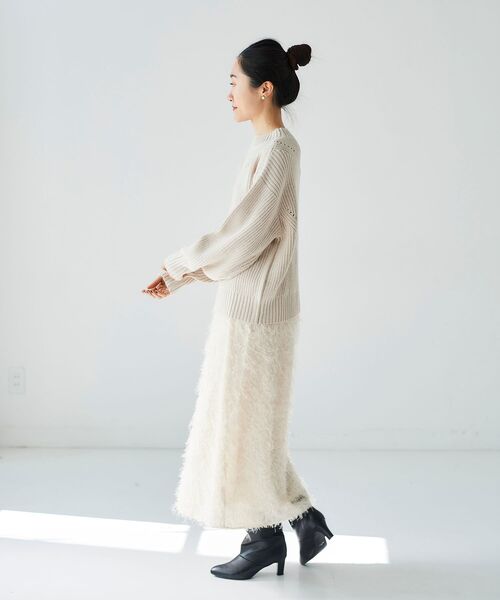 le.coeur blanc(ルクールブラン)の「アイレットラメニットプルオーバー(ニット/セーター・レディース・グレー/アイボリー・38)」の16枚目の写真