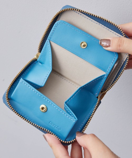 ear PAPILLONNER（イアパピヨネ）の「《お札が折れない！牛革》ペルケ