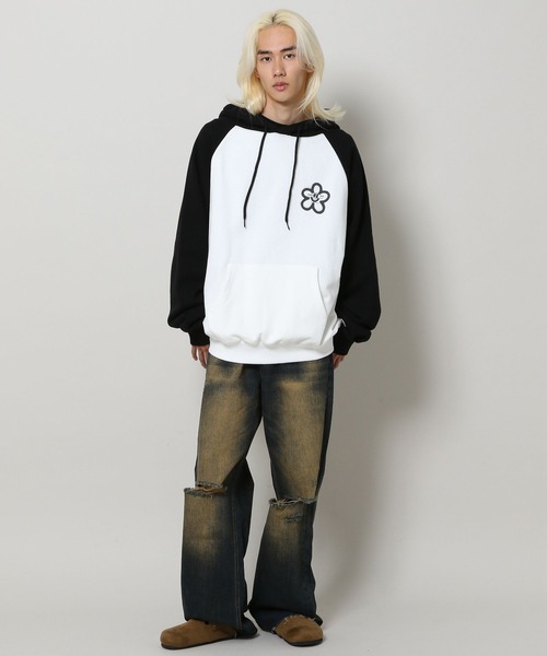 ISTKUNST（イストクンスト）の「【UNISEX】ISTKUNST／フラワースマイリー フーディー（ウラケ）2995992（パーカー・レディース・グリーン/ネイビー/ブラック・SMALL/MEDIUM/LARGE）」の16枚目の写真