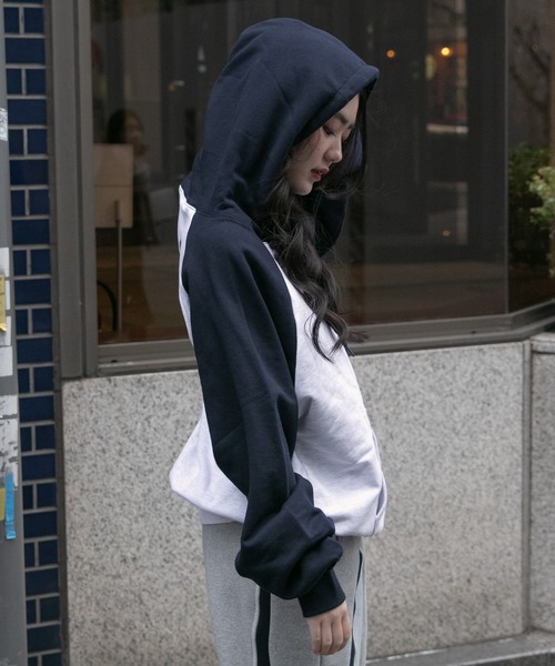 ISTKUNST（イストクンスト）の「【UNISEX】ISTKUNST／フラワー