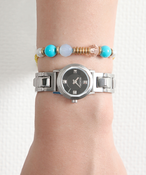 NIXON(ニクソン)の「THE MINI B(アナログ腕時計・レディース・ブラック/ブラック系その他・FREE)」の1枚目の写真