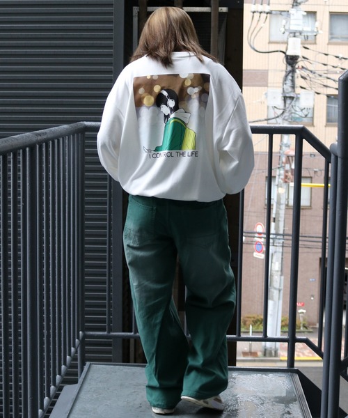 Starting Over(スターティングオーバー)の「裏毛 バックプリント オーバーサイズ クルーネック トレーナー/プルオーバー スウェット/ボリューム袖 トレーナー(スウェット・メンズ・チャコールグレー/ブラック系その他/ホワイト系その他2/ブラック/グレー系その他/ブラック系その他2/グレー系その他2/ホワイト系その他/ホワイト・M/L/XL)」の17枚目の写真