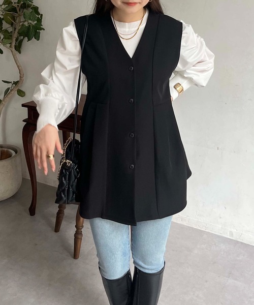 prose verse(プロズヴェール)の「Vネックタックプリーツペプラムジレ(ベスト・レディース・ブラック/アイボリー・フリ-)」の20枚目の写真