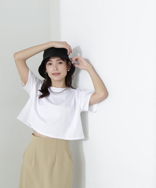 NATURAL BEAUTY BASIC(ナチュラルビューティーベーシック)の「◇【Oggi掲載】バックエンボスクロップドTシャツ(Tシャツ/カットソー・レディース・オフホワイト/チャコールグレー/ピンク・FREE)」の15枚目の写真