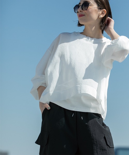 OPAQUE.CLIP（オペークドットクリップ）の「◆前後2WAY シアークルーネックニット【洗濯機洗い可】（ニット/セーター・レディース・ホワイト系6/ブラック系5/ピンク系1/ライトグレー系5/スモーキーグリーン系6・00）」の7枚目の写真