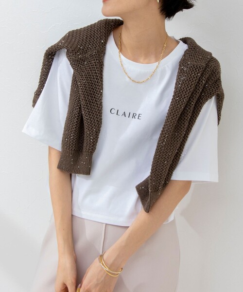 NOLLEY’S(ノーリーズ)の「ショート丈プリントTシャツ(Tシャツ/カットソー・レディース・オフホワイト/ブラック系その他/ベージュ系その他/チャコールグレー・38)」の2枚目の写真