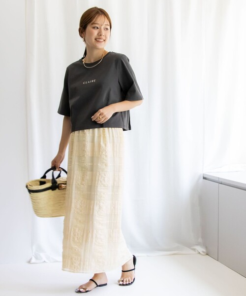 NOLLEY’S(ノーリーズ)の「ショート丈プリントTシャツ(Tシャツ/カットソー・レディース・オフホワイト/ブラック系その他/ベージュ系その他/チャコールグレー・38)」の7枚目の写真