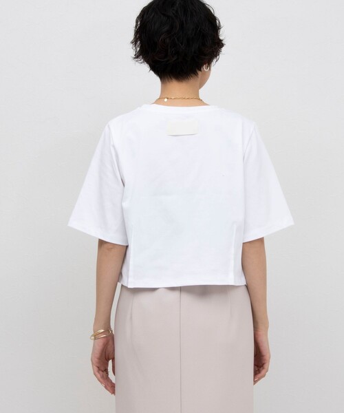 NOLLEY’S(ノーリーズ)の「ショート丈プリントTシャツ(Tシャツ/カットソー・レディース・オフホワイト/ブラック系その他/ベージュ系その他/チャコールグレー・38)」の15枚目の写真