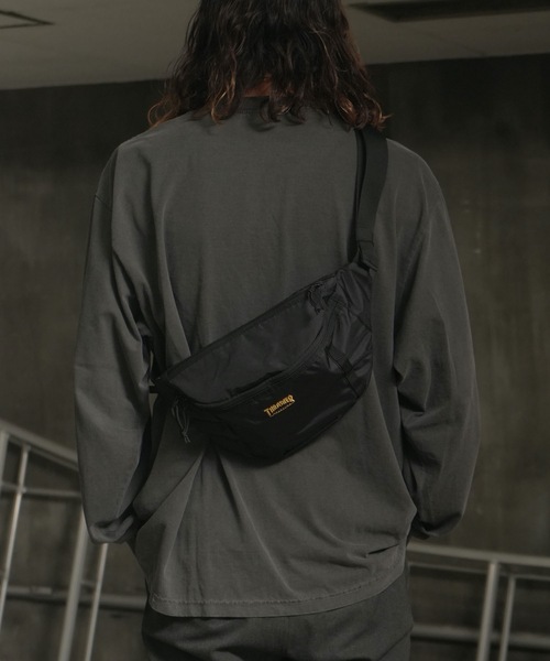 THRASHER(スラッシャー)の「RUNNING PUSH Waist Bag/スラッシャースマートフォン収納可能ワンポイントアイコンウエストバッグ(ボディバッグ/ウエストポーチ・メンズ・ブラック×ブラック/ブラック×ゴールド/ブラック×ホワイト・FREE)」の19枚目の写真