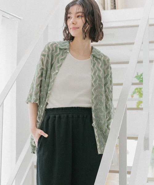 niko and...(ニコアンド)の「アソート幾何柄レースシャツ(シャツ/ブラウス・レディース・ベージュ/グリーン/ブルー/ブラック・MEDIUM/LARGE)」の3枚目の写真