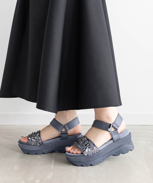 RANDA(ランダ)の「スパンコールベルト スポーツサンダル(サンダル・レディース・ホワイト/ブルー/ブラック・L/M/S/LL)」の3枚目の写真