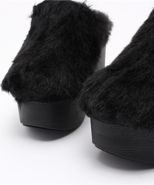 WEGO（ウィゴー）の「WEGO/ファーサボサンダル（サンダル・レディース・ベージュ/ブラック・MEDIUM/LARGE）」の8枚目の写真