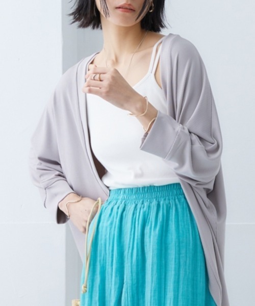 nissen(ニッセン)の「ダブルストラップキャミソール(カップ付)(キャミソール・レディース・ブラック/サックスブルー/オフホワイト/グレー/グリーン・LL/S/M/L)」の13枚目の写真