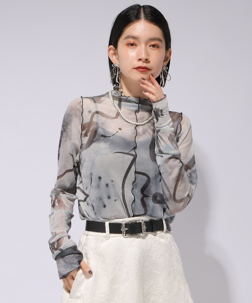 HARE（ハレ）の「【万美＆CHiNPAN×HARE】2WAYキリカエシアートップス（Tシャツ/カットソー・レディース・ブラック/ホワイト・FREE）」の4枚目の写真